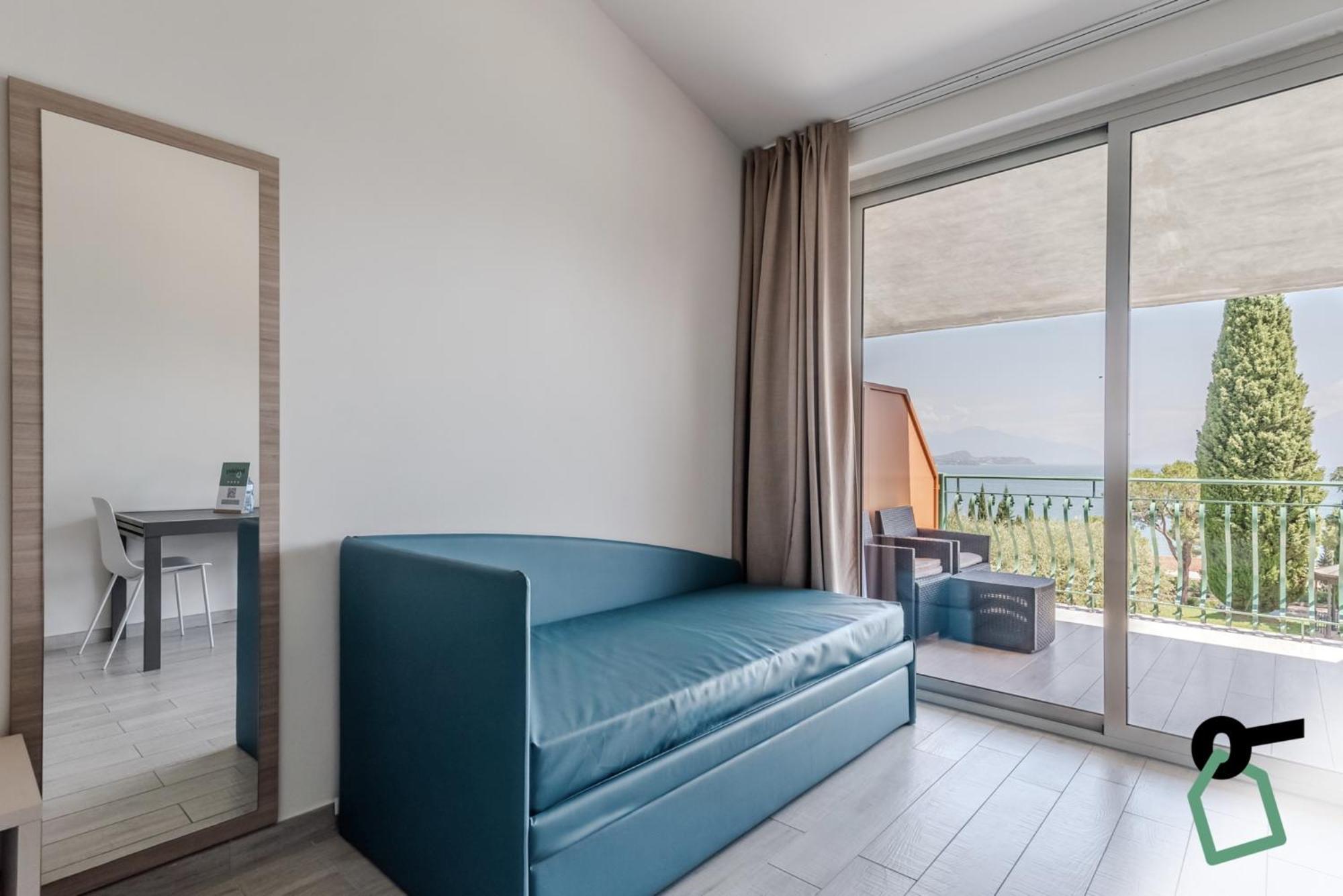Hotiday Apartment Collection - Desenzano Desenzano del Garda Exterior foto